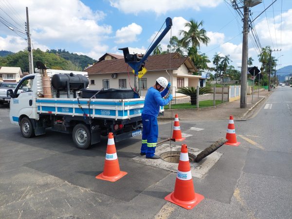 Samae segue com a manutenção preventiva em elevatórias de esgoto