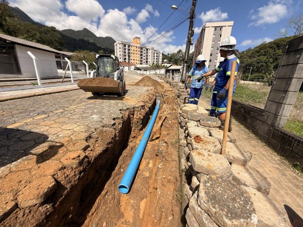 Samae executa obra nas ruas Martim Kochella e João Sanson