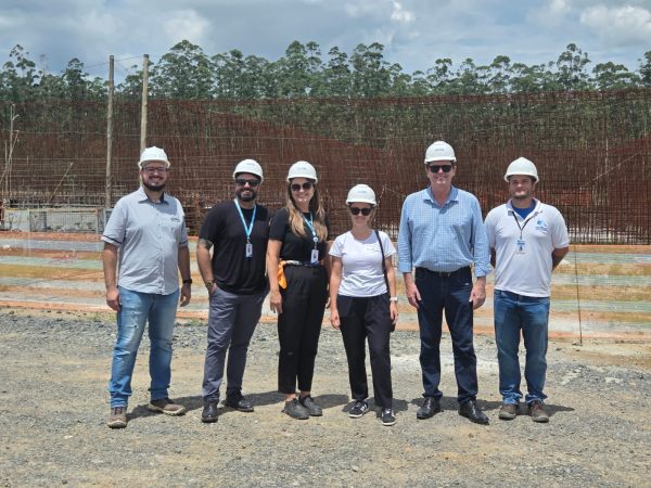 Obra da nova Estação de Tratamento de Esgoto no Centenário passa por vistoria do BRDE