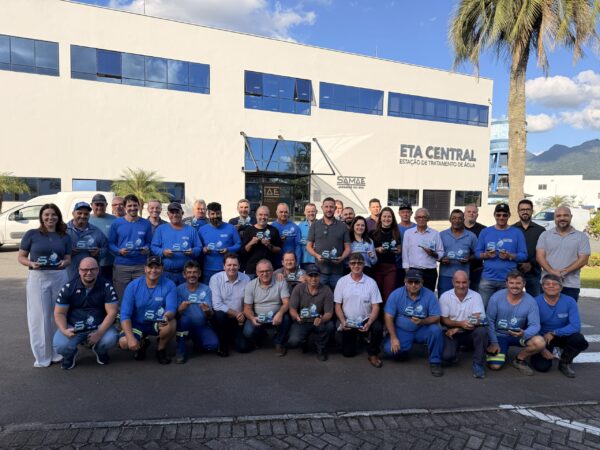 Samae presta homenagem a servidores por tempo de serviço