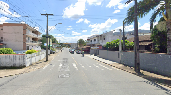 Samae fará manutenção em rede de esgoto na Rua Victor Rosemberg