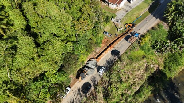 Samae realiza obra de implantação de rede de água na JGS Elsa Trapp Meier até a comunidade Santo Estêvão