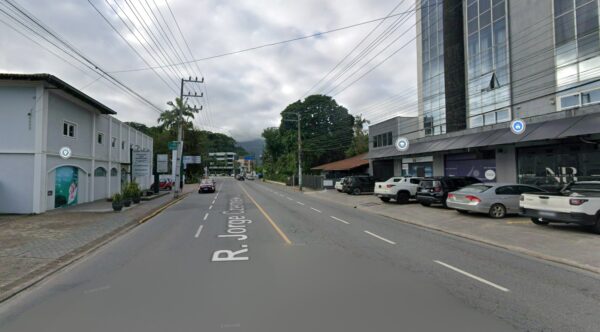 Samae realiza manutenção emergencial em rede de água na Rua Jorge Czerniewicz