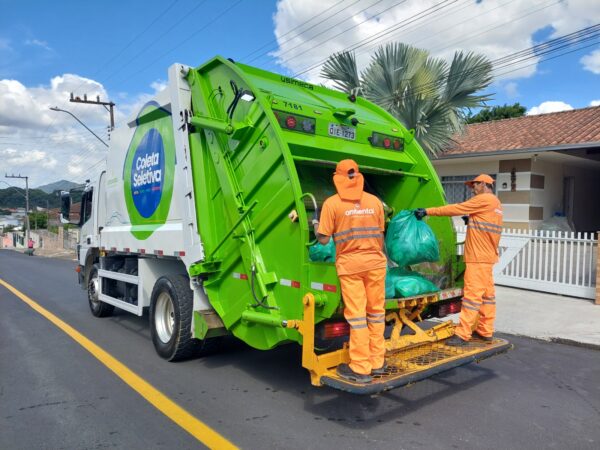 Serviços do Samae durante o feriado de Finados